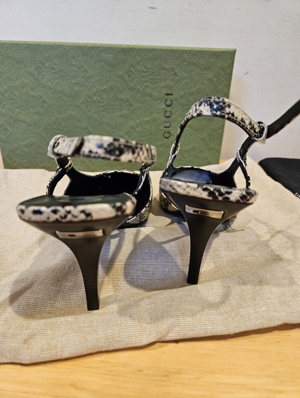 Gucci python snake print slingback shoes size 39.5 - Picture 5 of 9